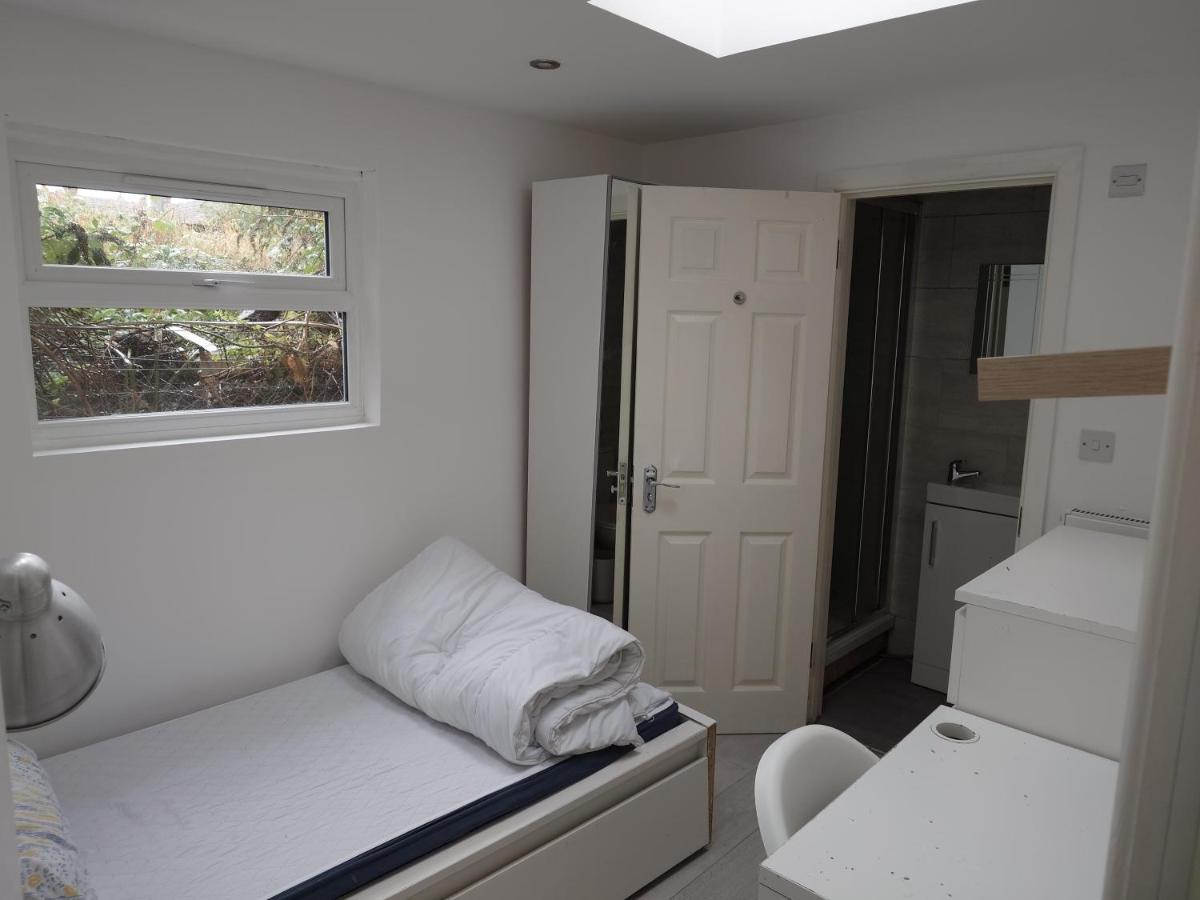 The Old Guest House, Norbury Avenue Exteriér fotografie